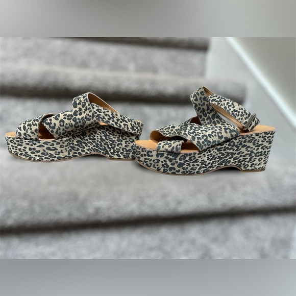 NEW Dolce Vita Leather Cheetah Lenni Open-Toe Wrap Wedge Sandals Women’s 10 - Picture 3 of 9